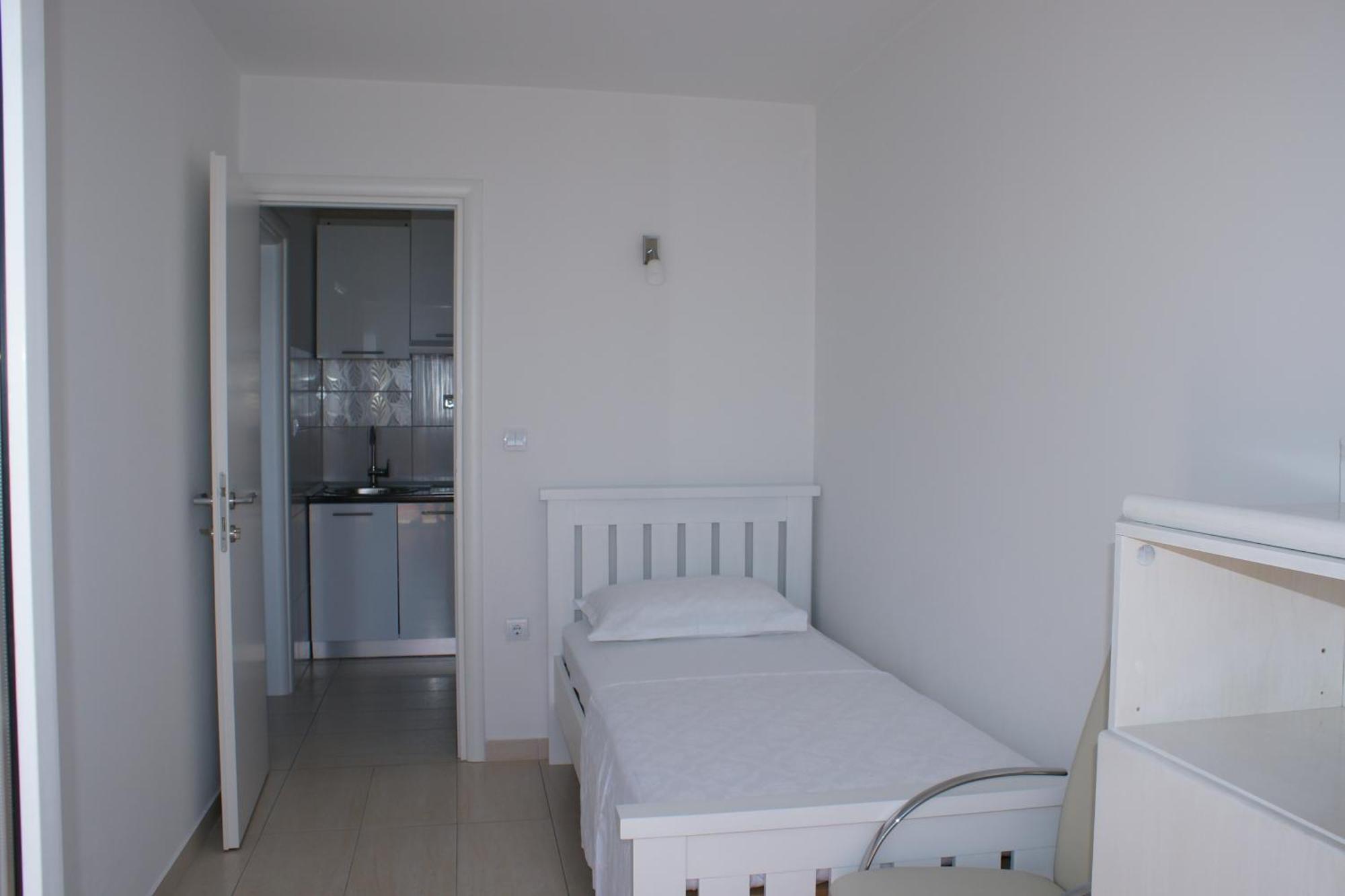 Apartments Villa Rosina Rogoznica  Rum bild