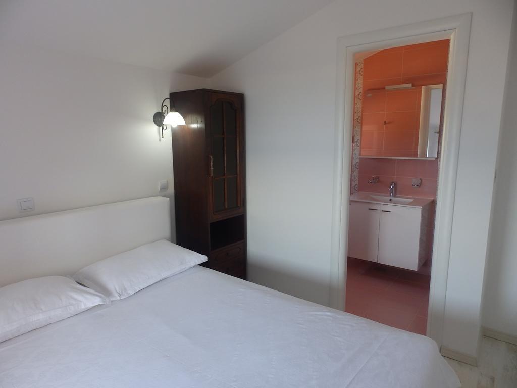 Apartments Villa Rosina Rogoznica  Rum bild